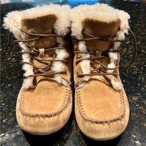 UGG Sheepskin chestnut brown Suede Bootie Moccasin Slippers  8